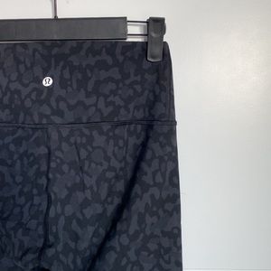 Lululemon wunder under high rise leopard 25” leggings